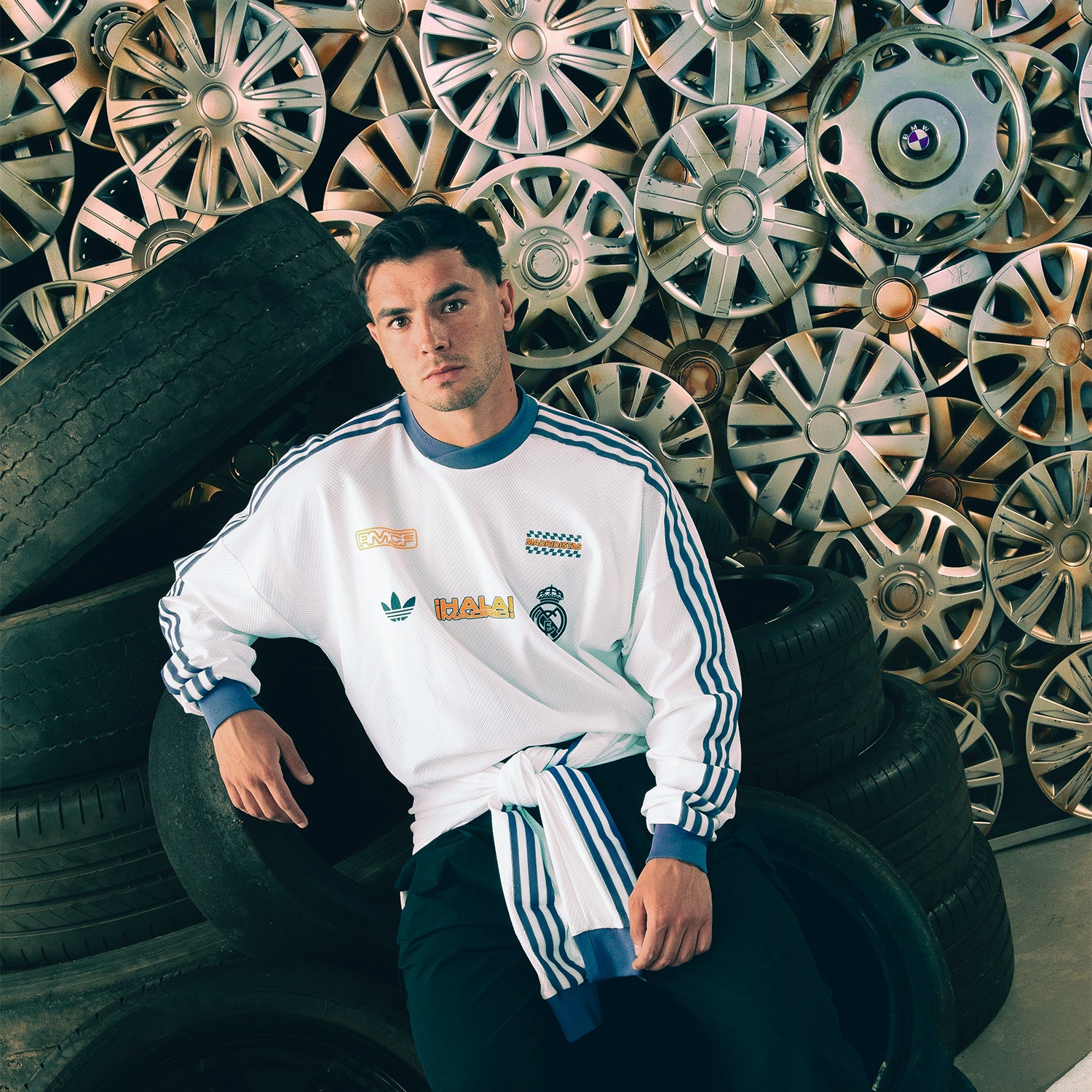 メンズ adidas ライフスタイラー 長袖Tシャツ 26/27 ホワイト – レアル