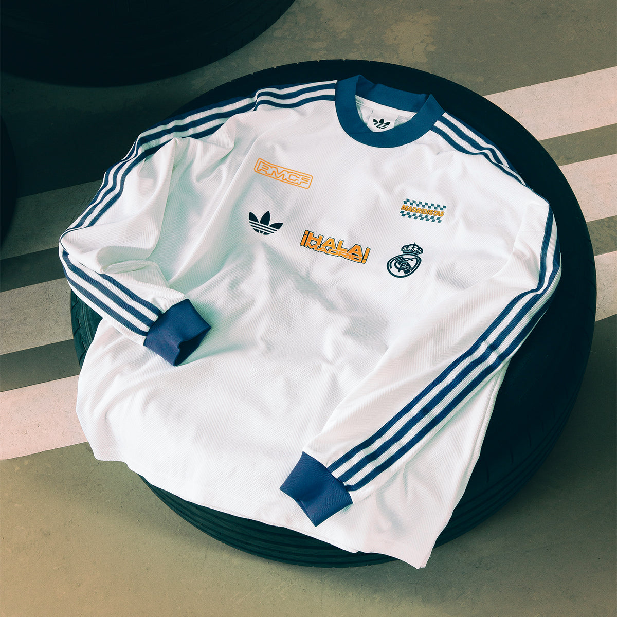 Camiseta Manga Larga Hombre adidas Lifestyler 26/27 Blanca