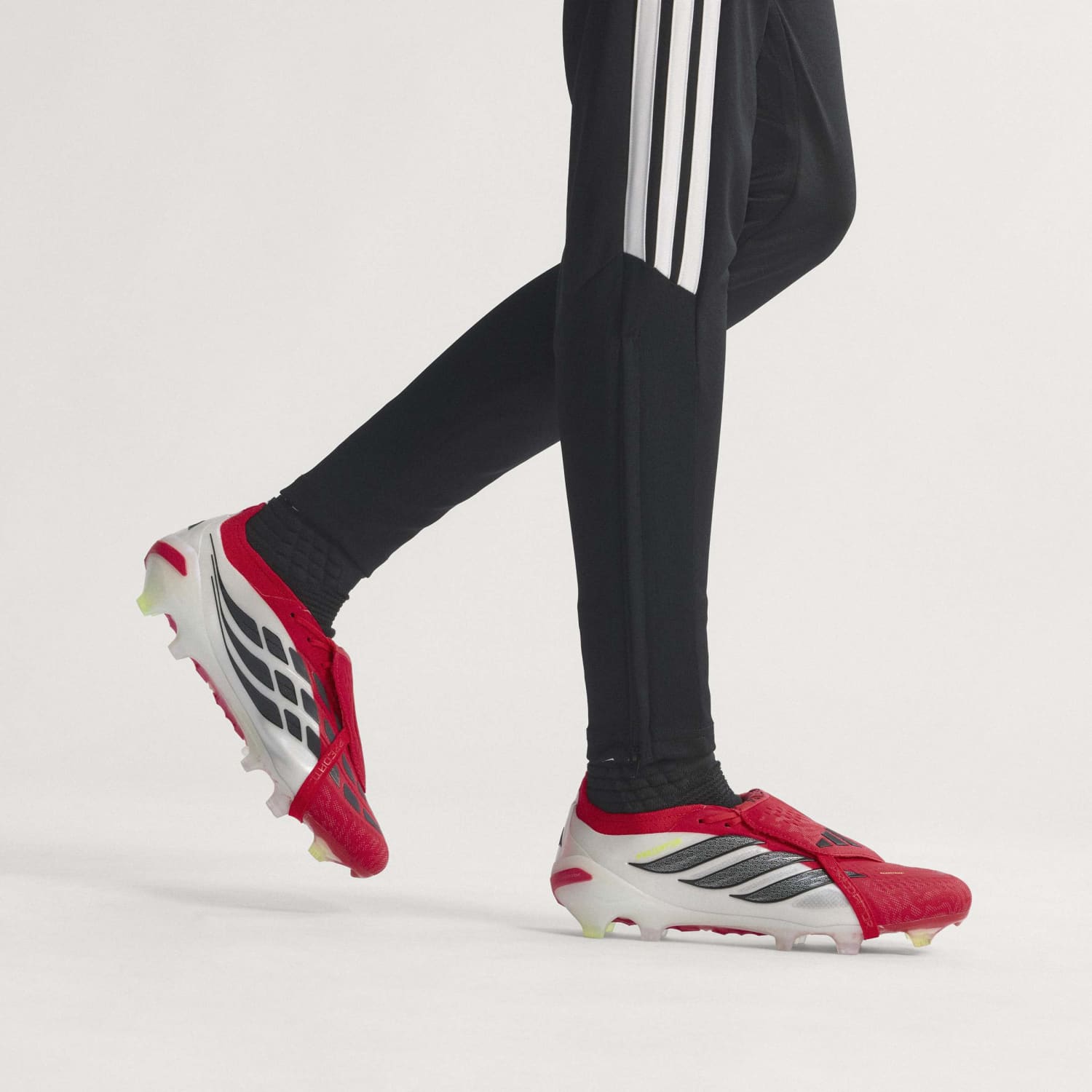 メンズ adidas Predator Elite サッカースパイク タング レッド