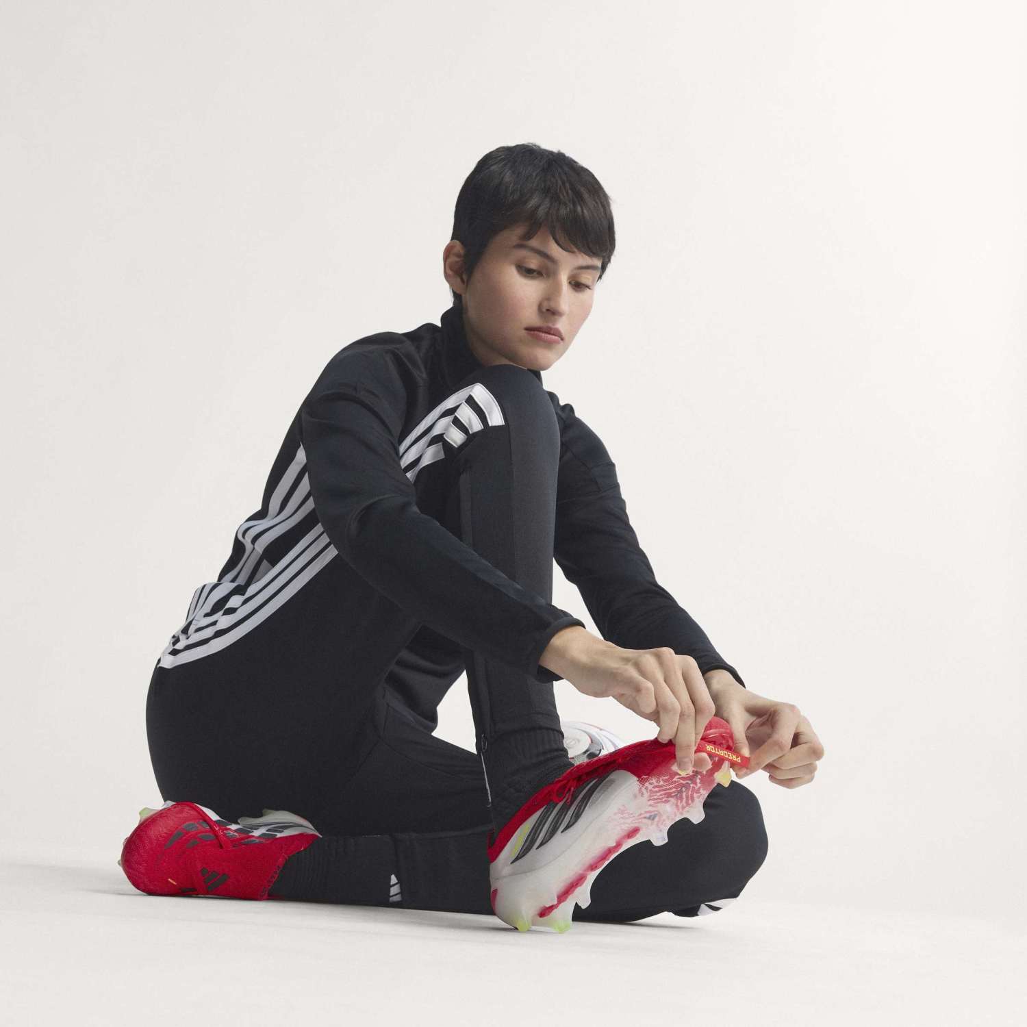 メンズ adidas Predator Elite サッカースパイク タング レッド