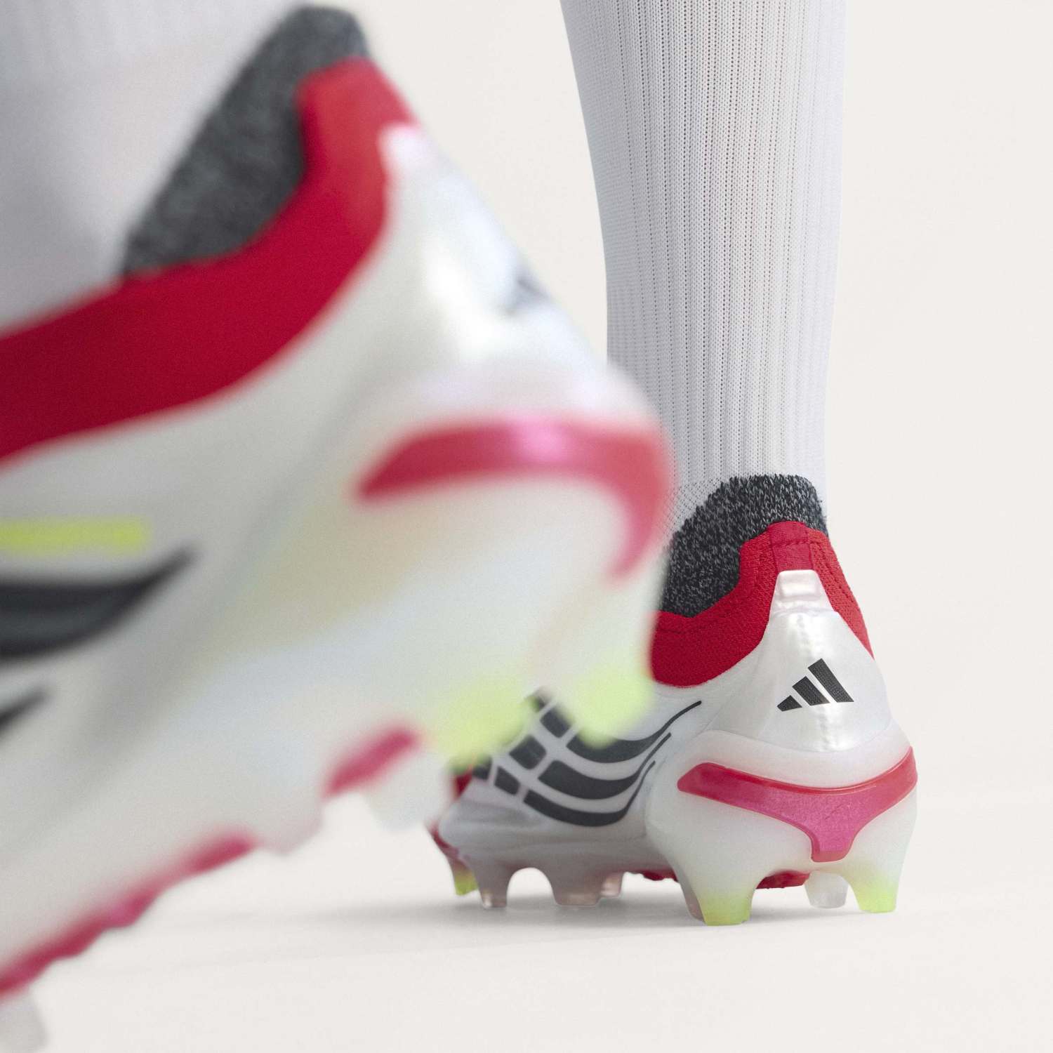 adidas Predator スパイク ホワイト/レッド/ネイビー 24cm adidas アディダス プレデター LEAGUE L HG/AG(ブラック×ホワイト