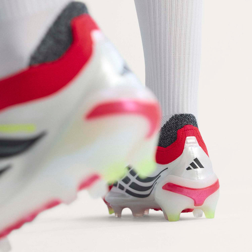 メンズ adidas Predator Elite サッカースパイク レースレス レッド