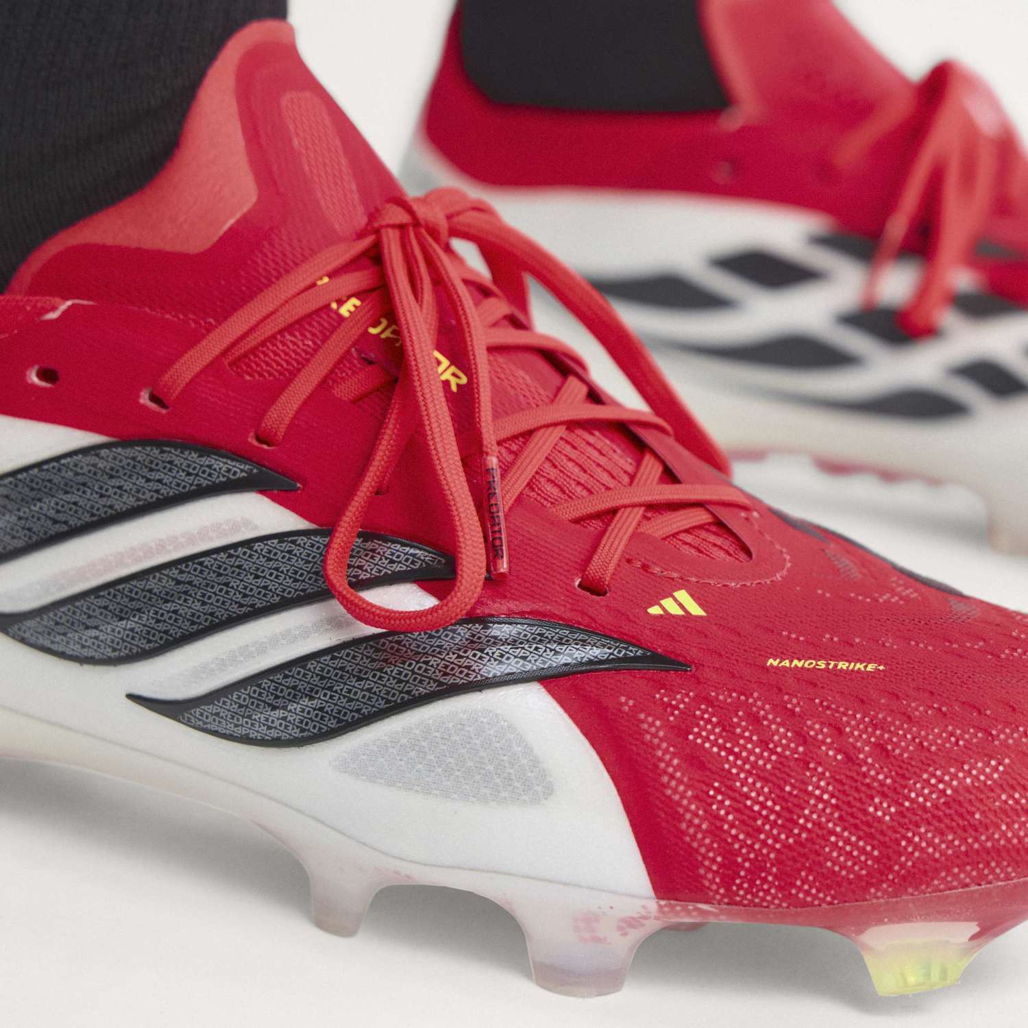 メンズ adidas Predator Elite サッカースパイク レッド – レアル