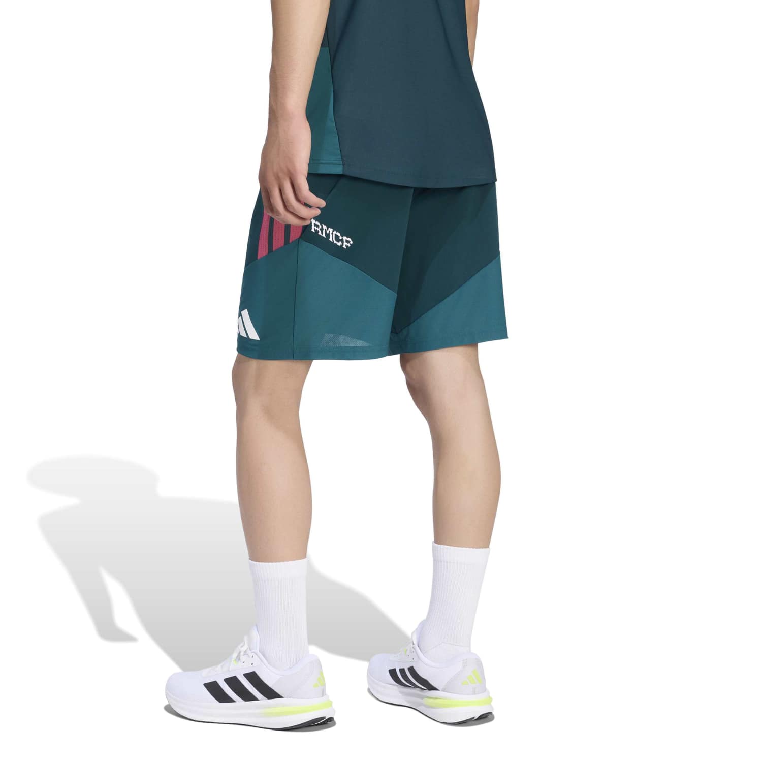 男款 adidas 专业休闲训练短裤 26/27 绿色