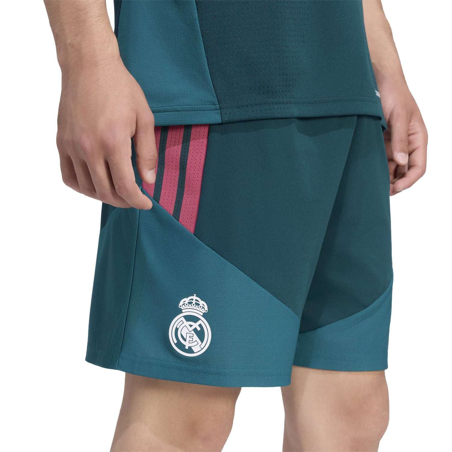 男款 adidas 专业休闲训练短裤 26/27 绿色