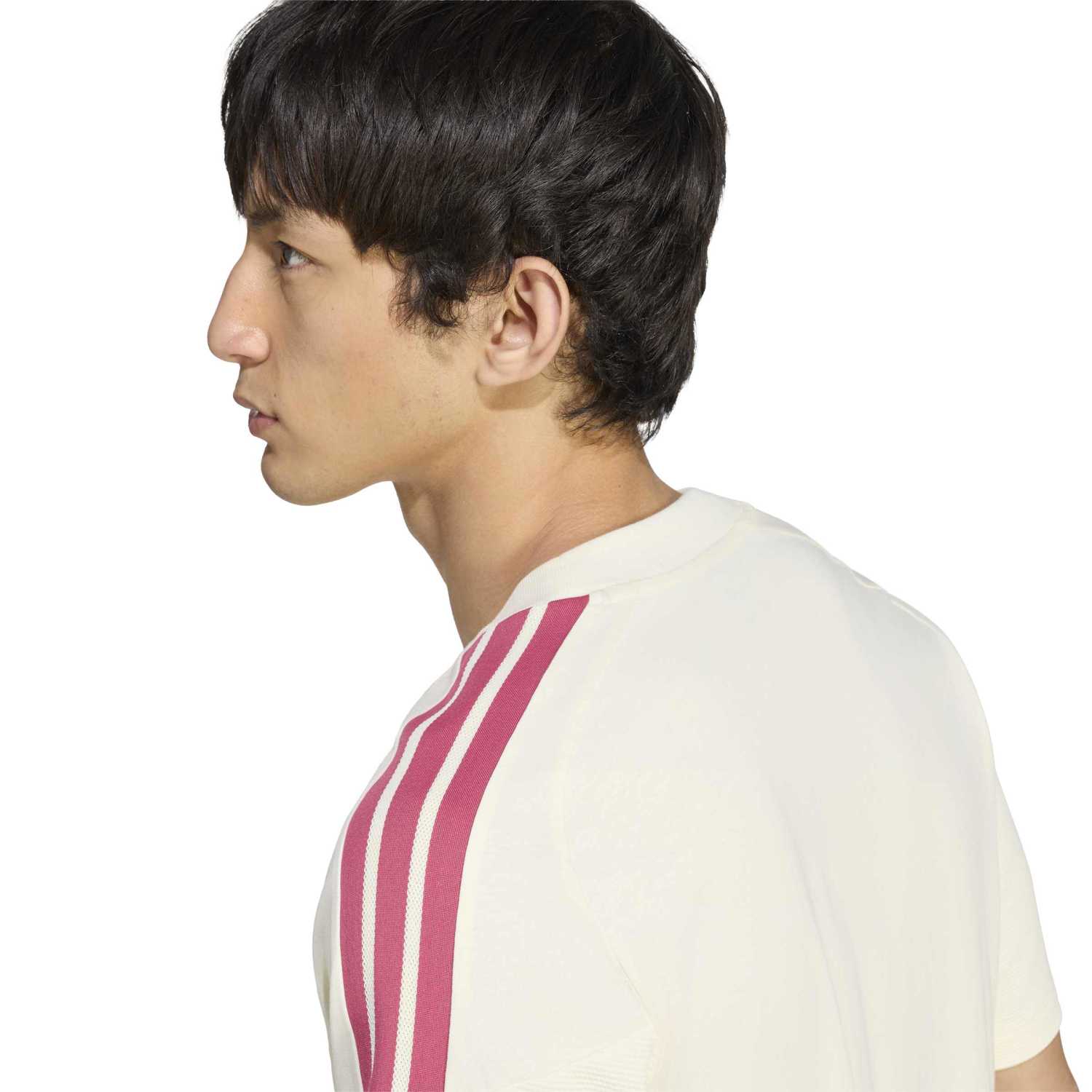 男款 adidas 训练T恤 26/27 米色