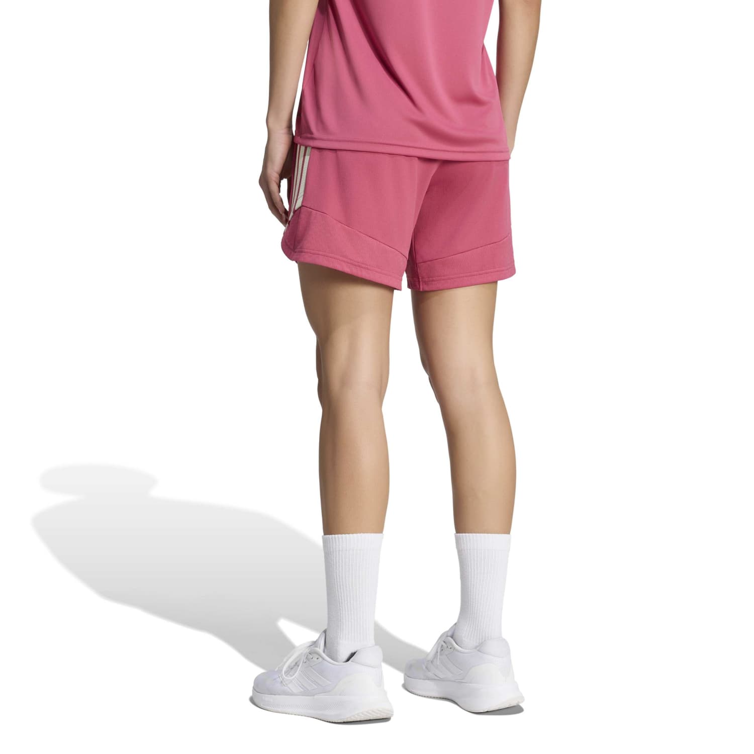 女款 adidas 训练短裤 26/27 粉色