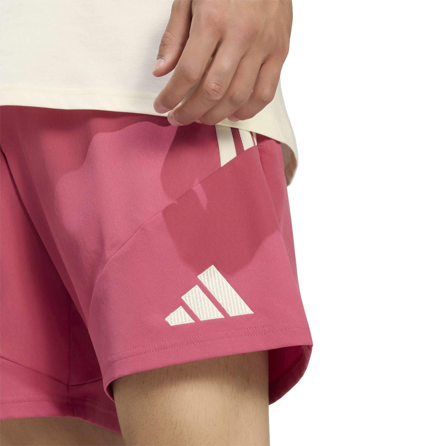 男款 adidas 休闲训练短裤 26/27 粉色
