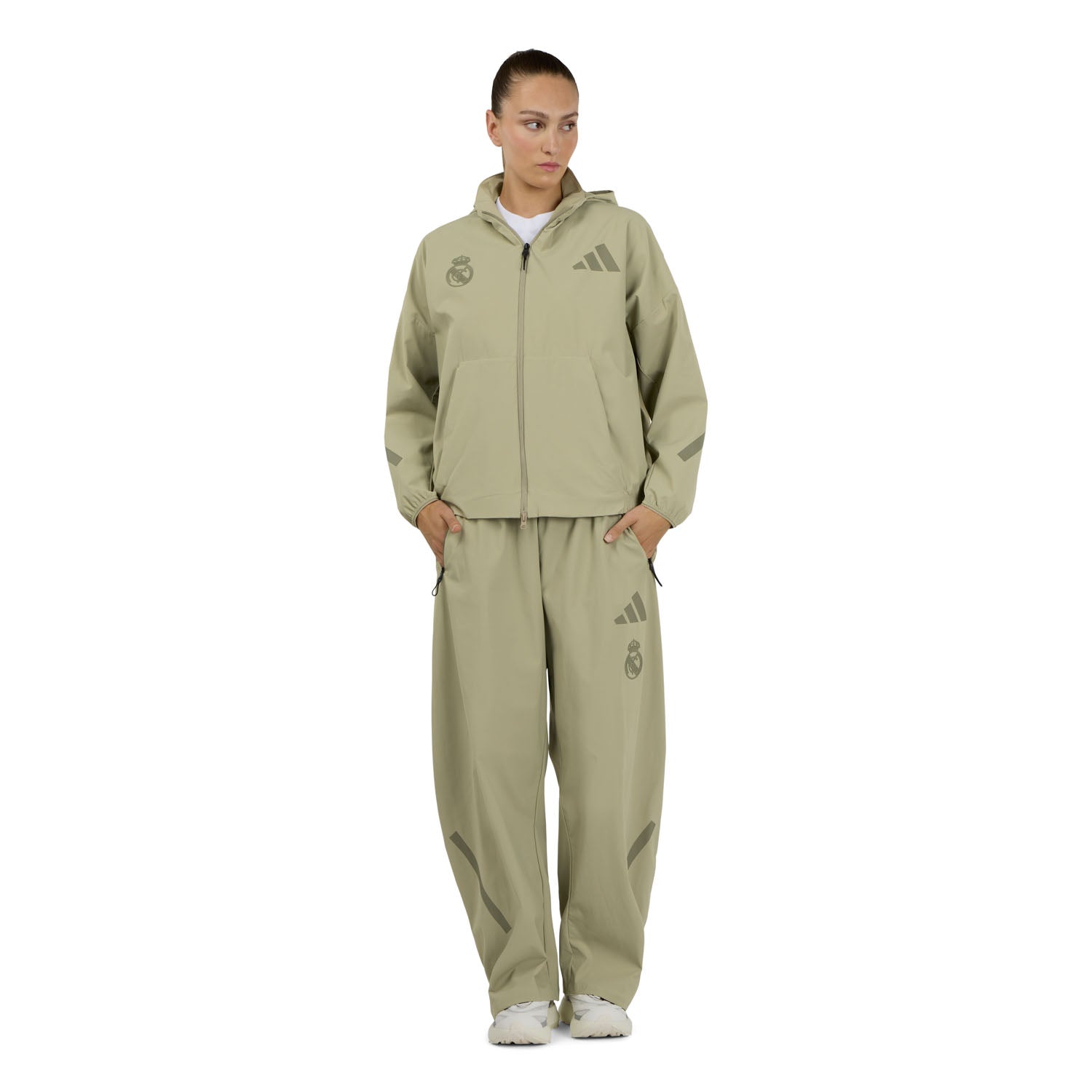女士 adidas Real Urban Z.N.E. 织物运动上衣 橄榄绿
