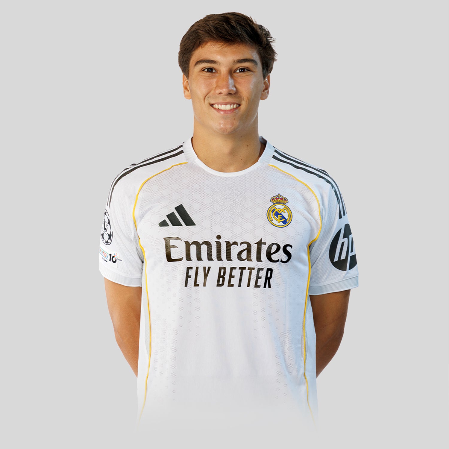 男子チーム – レアル・マドリードCF公式オンラインショップ