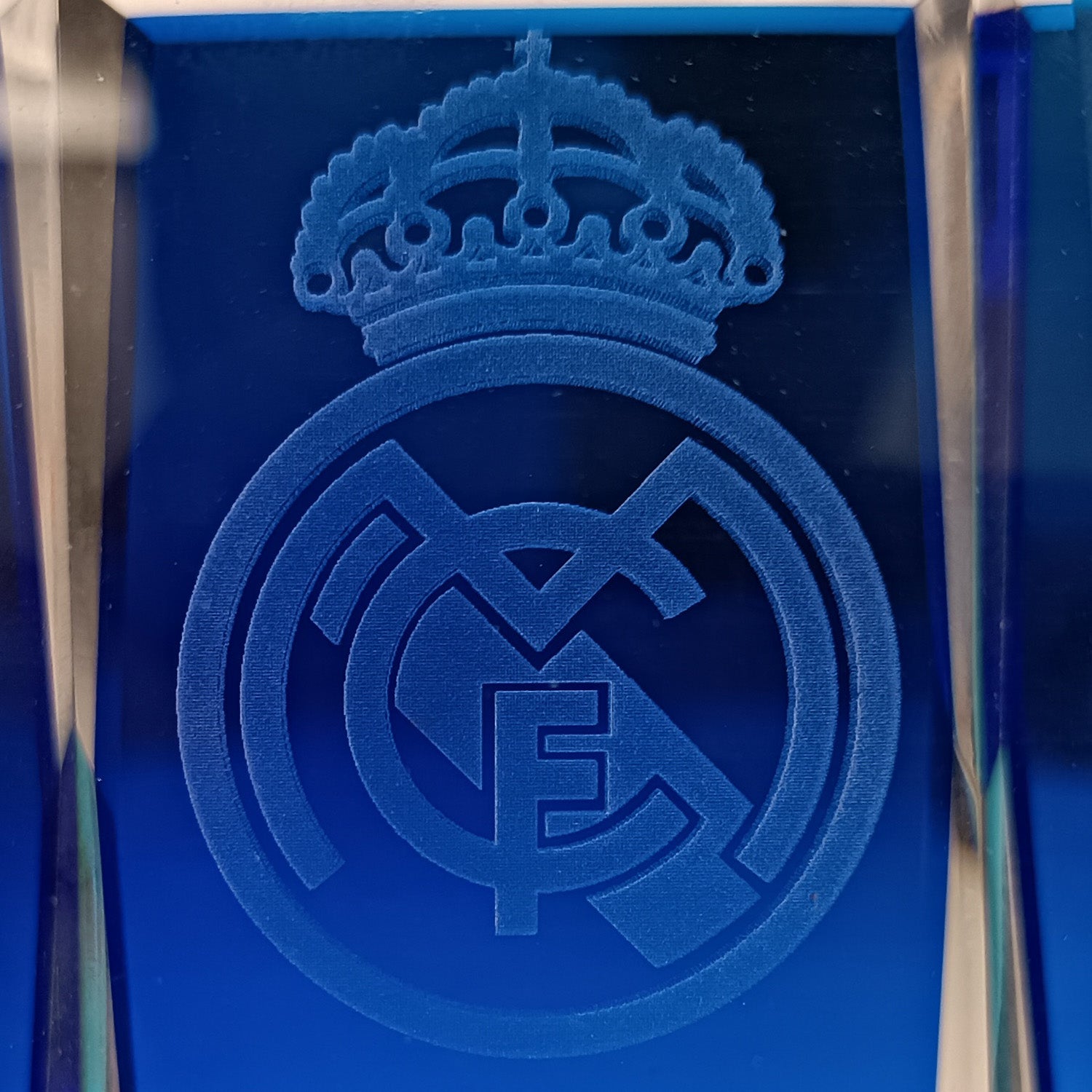 クリスタル・シールド・フィギュアReal Madrid – レアル・マドリードCF