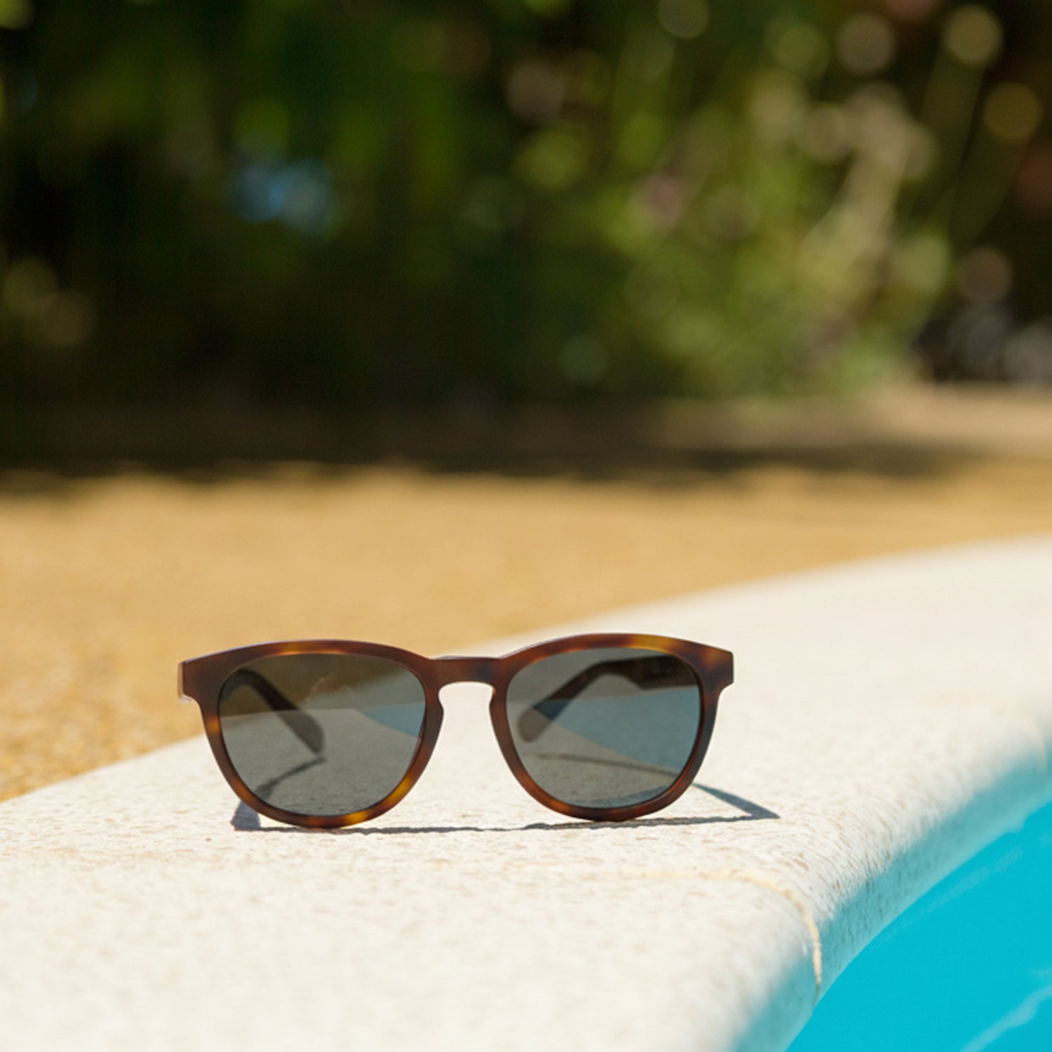 Real Madrid サングラス オレンジ