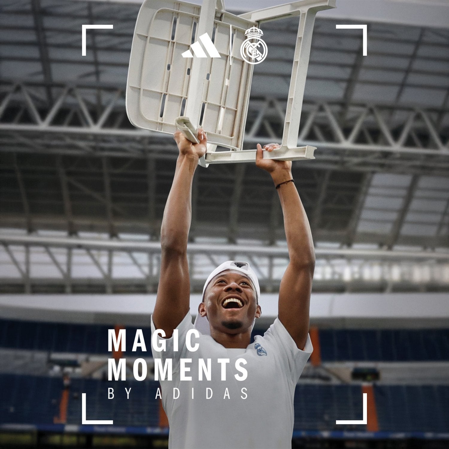 メンズ Tシャツ アラバ adidas Magic Moments ブラック – レアル