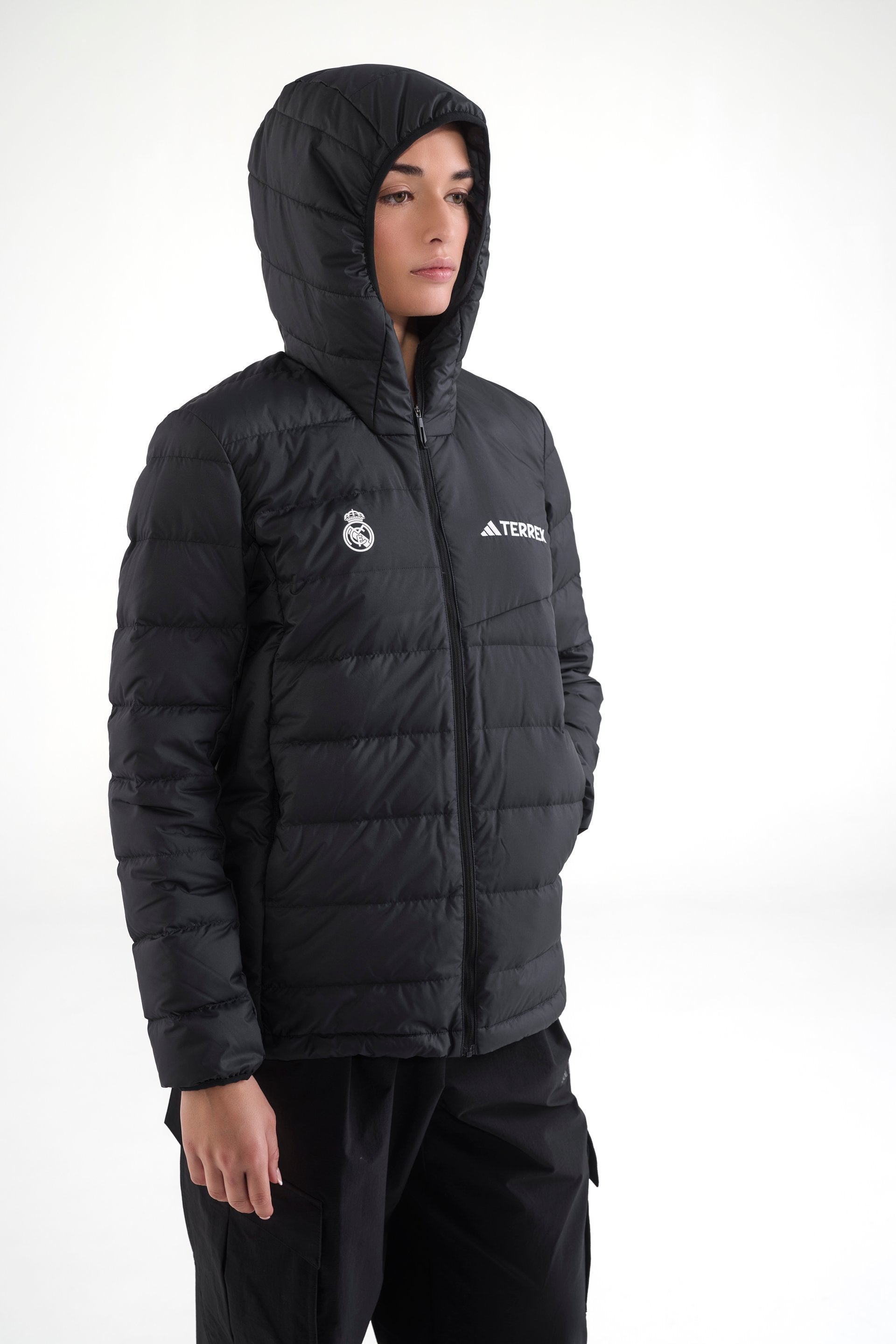 ウィメン adidas Terrex CLIMAWARM レインダウンジャケット ブラック